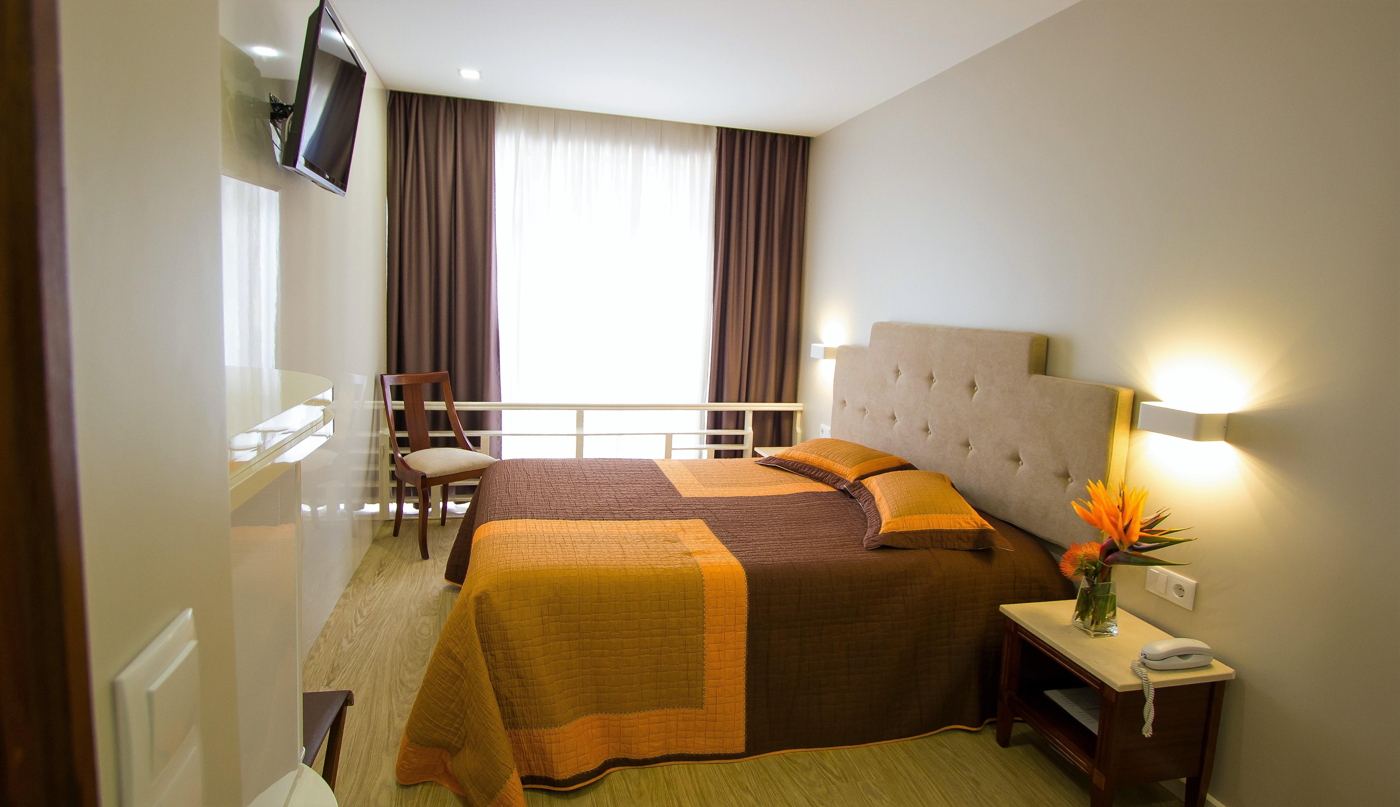 Hotel Avenida Повуа-ди-Варзин Экстерьер фото