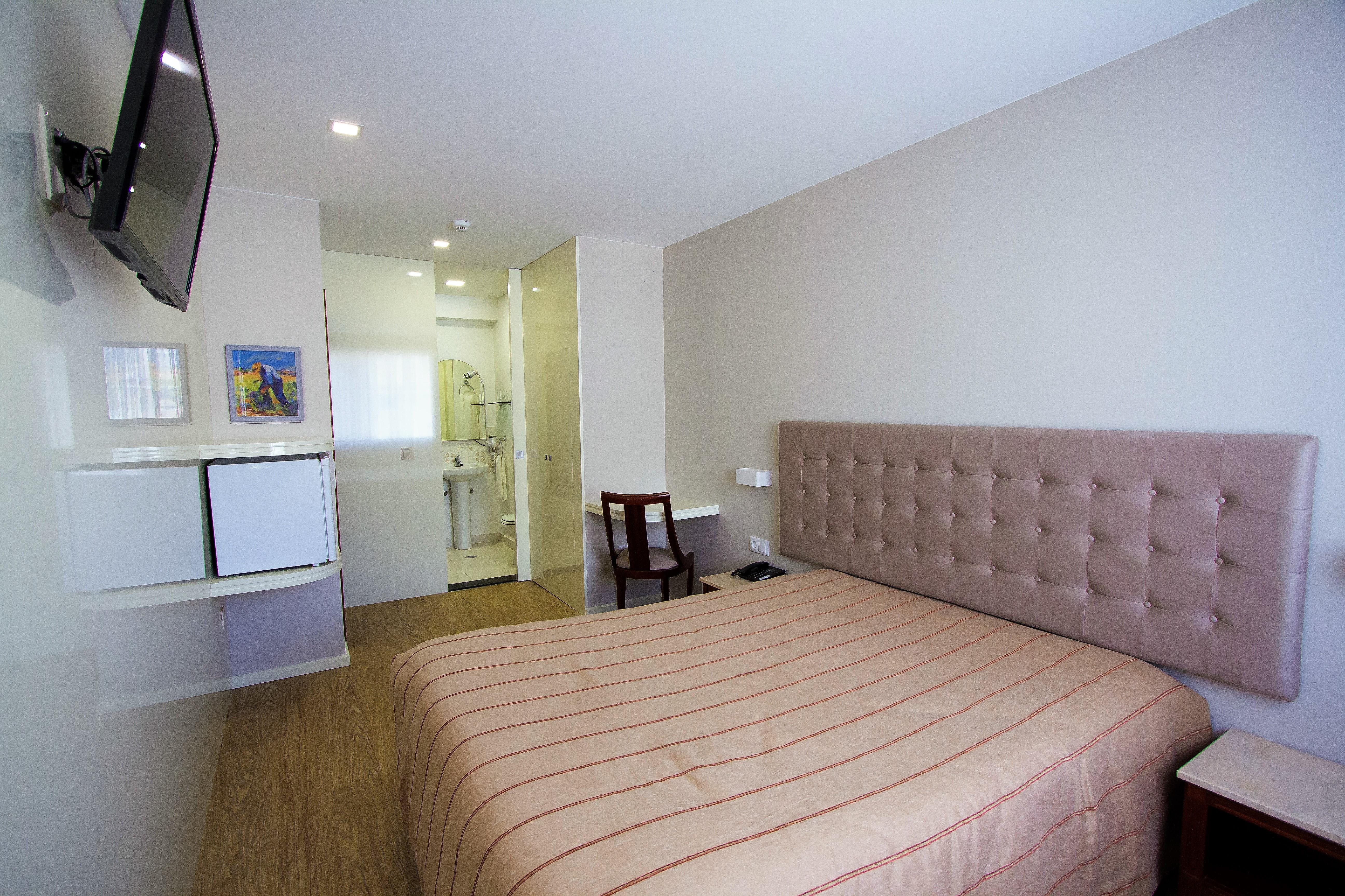 Hotel Avenida Повуа-ди-Варзин Экстерьер фото