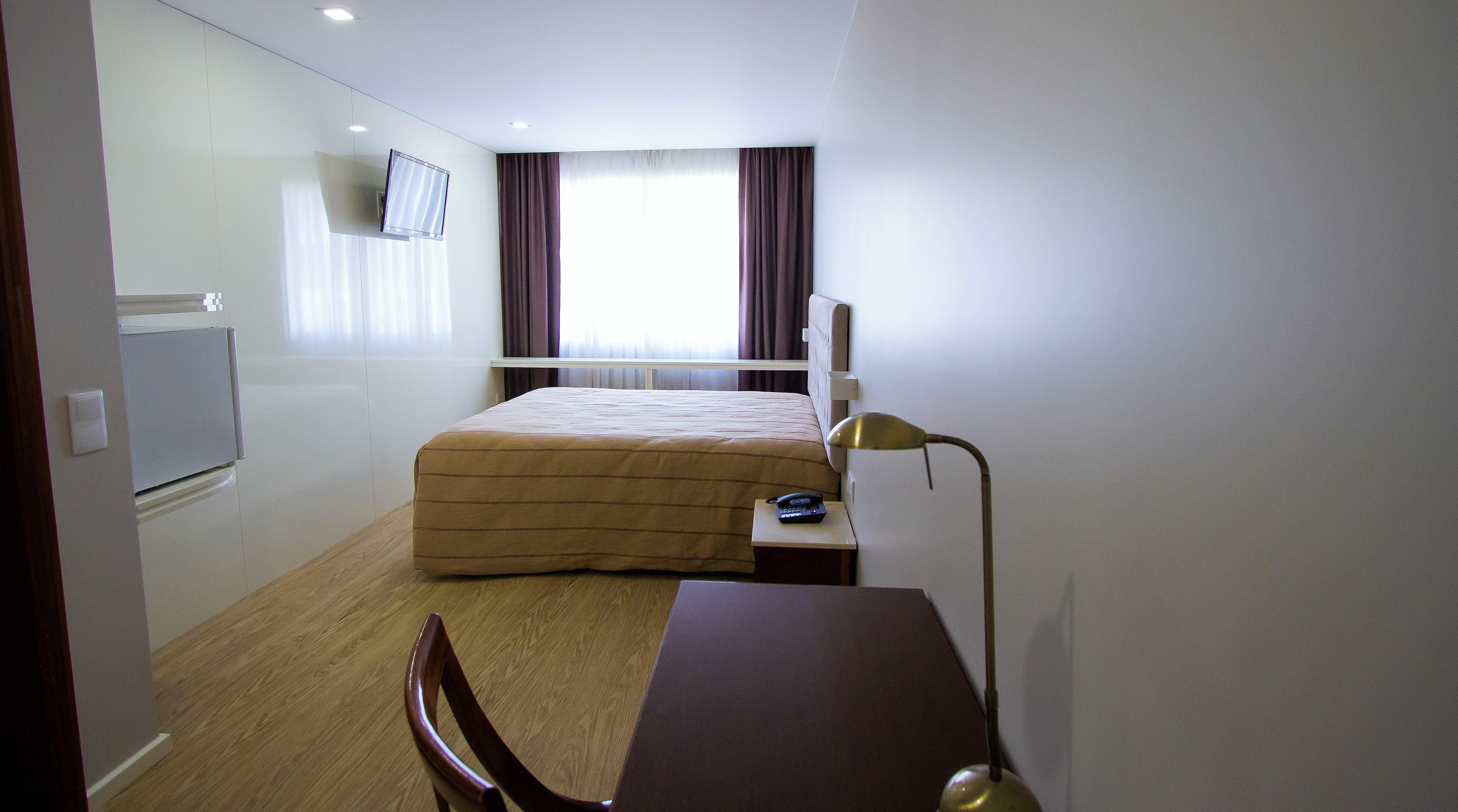 Hotel Avenida Повуа-ди-Варзин Экстерьер фото
