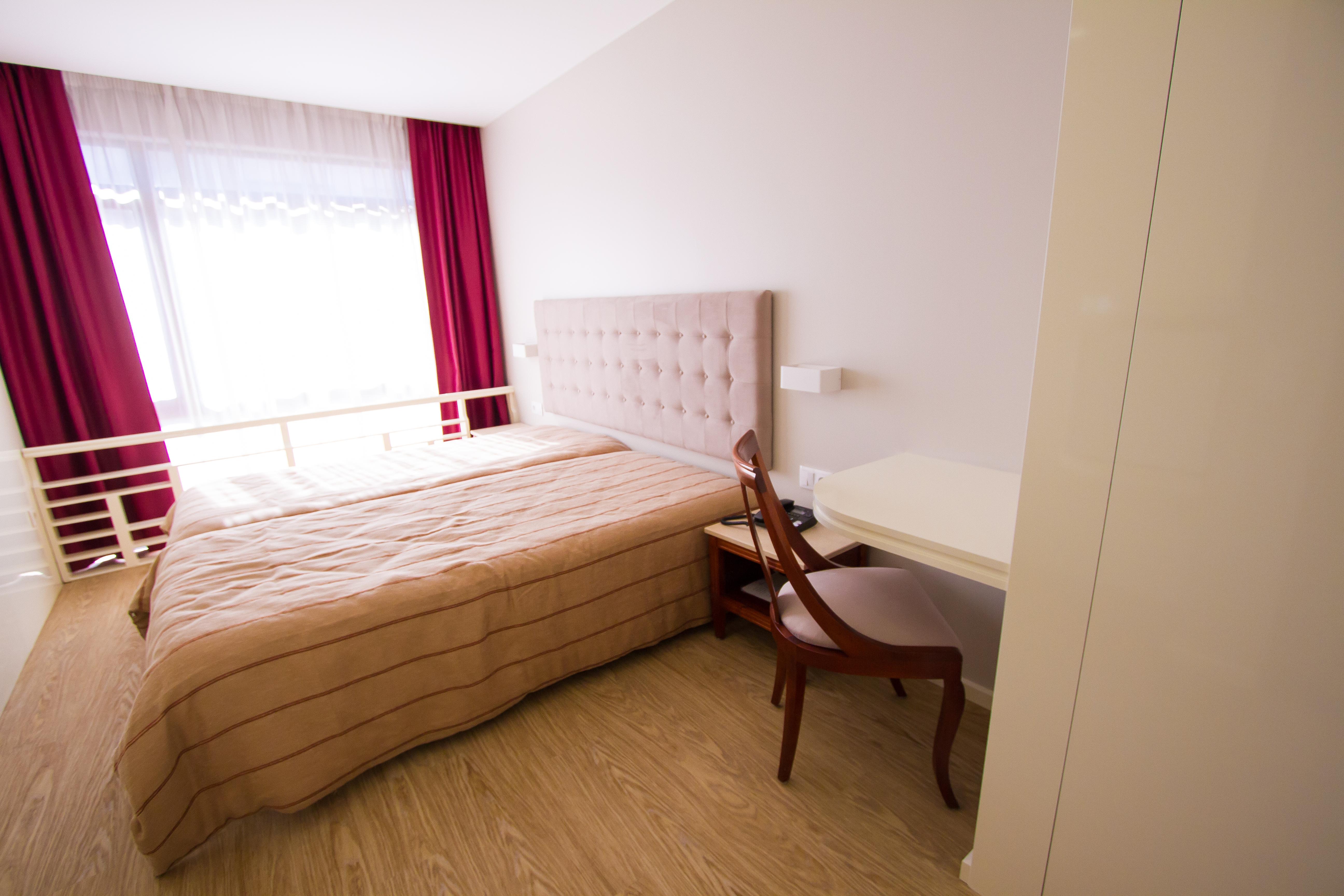 Hotel Avenida Повуа-ди-Варзин Экстерьер фото