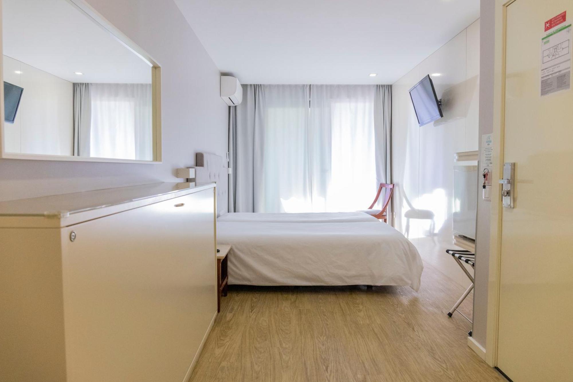 Hotel Avenida Повуа-ди-Варзин Экстерьер фото
